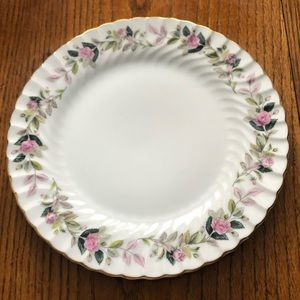 Creative fine China rose pattern 10.25” plate #2345 gold rimmed